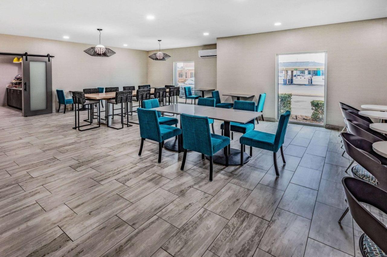 La Quinta Inn & Suites By Wyndham 아드모어 외부 사진