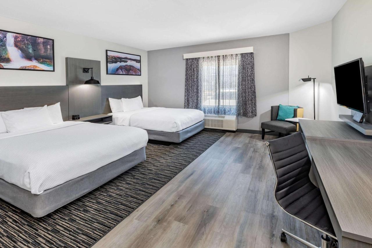 La Quinta Inn & Suites By Wyndham 아드모어 외부 사진